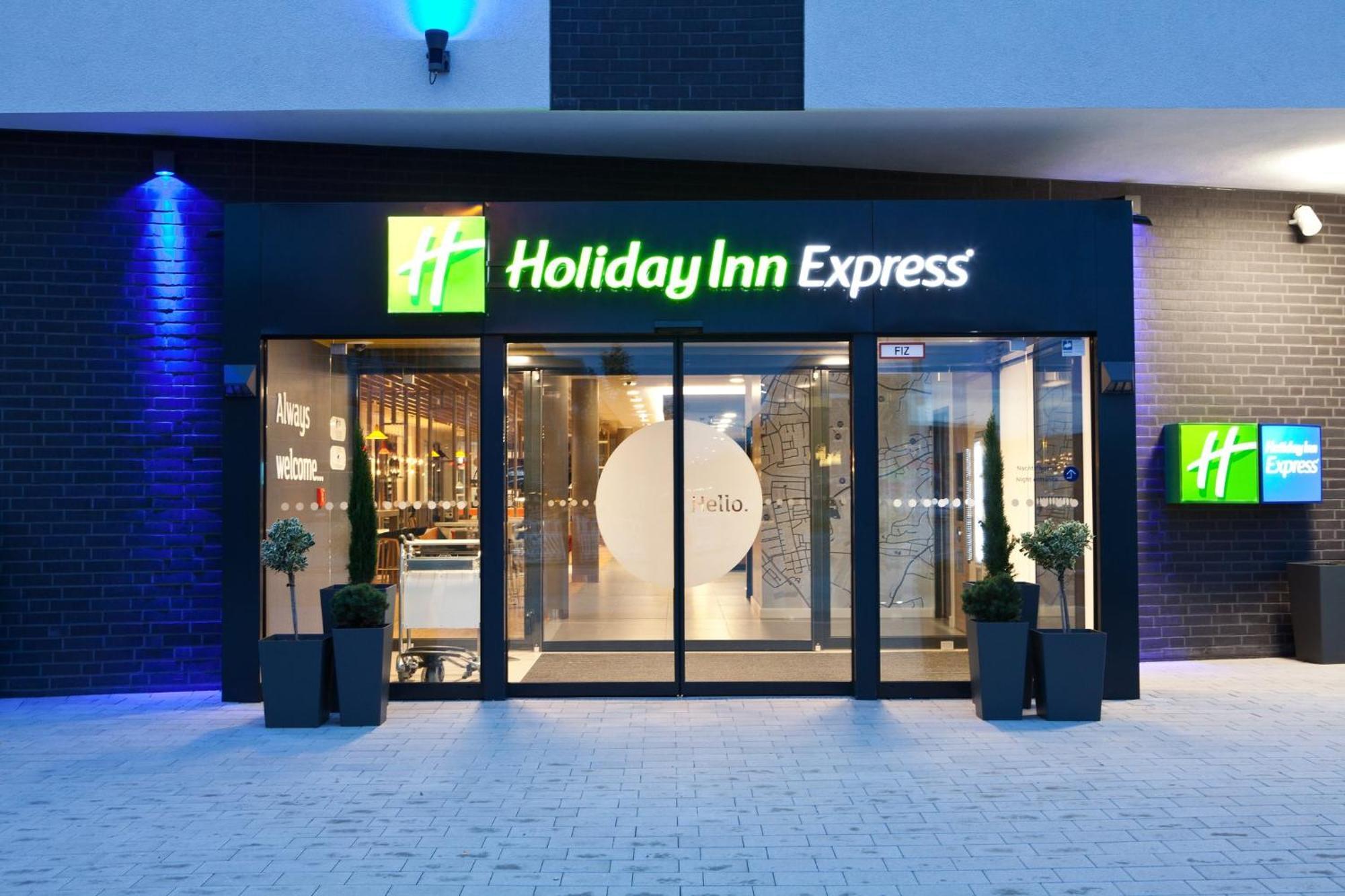 Holiday Inn Express - Ringsheim, An Ihg Hotel Ngoại thất bức ảnh